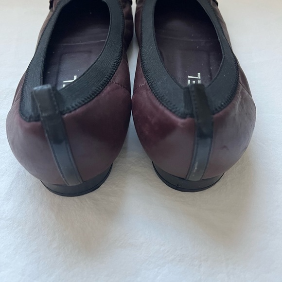 CHANEL 2009 Stretch Spirit Ballet Flats - Picture 4 of 9